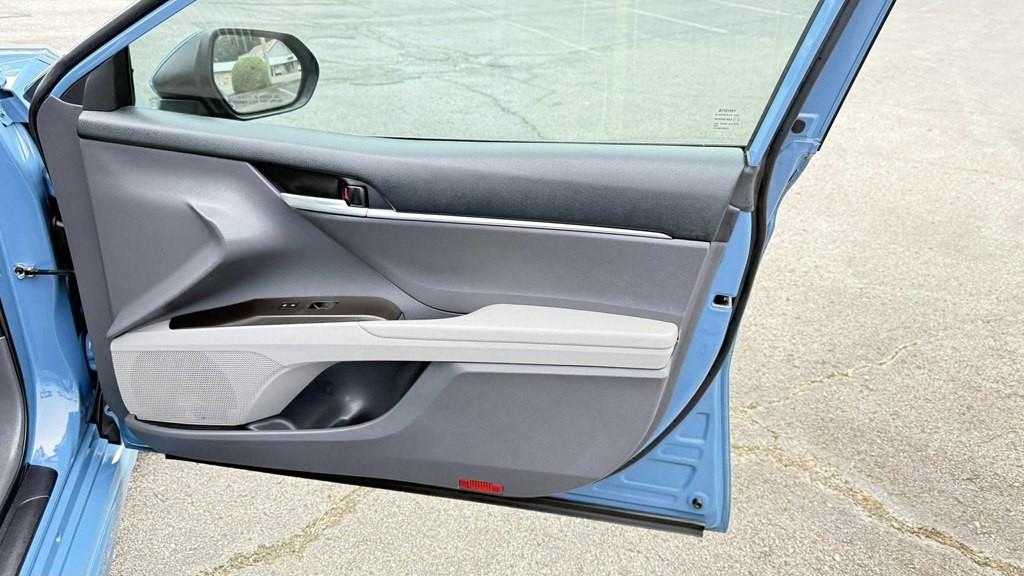 2023 Toyota Camry Image 21