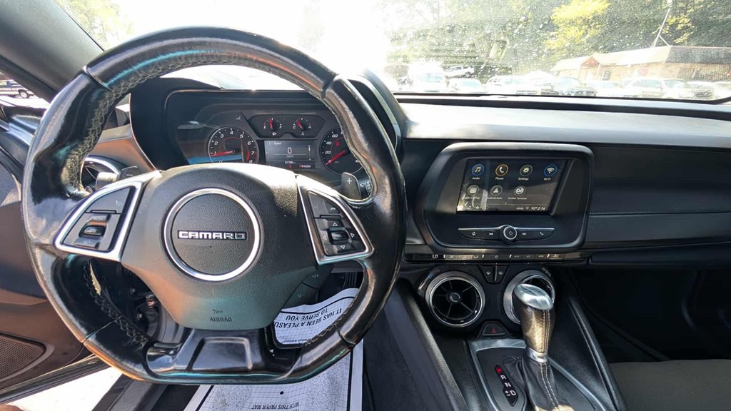 2019 Chevrolet Camaro Image 13