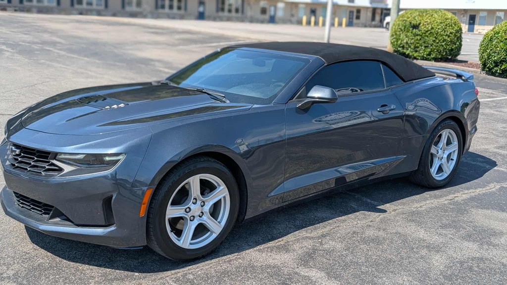 2019 Chevrolet Camaro Image 20