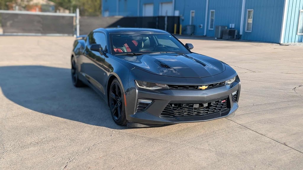 2016 Chevrolet Camaro Image 1