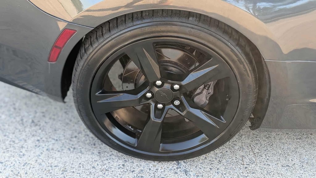 2016 Chevrolet Camaro Image 16