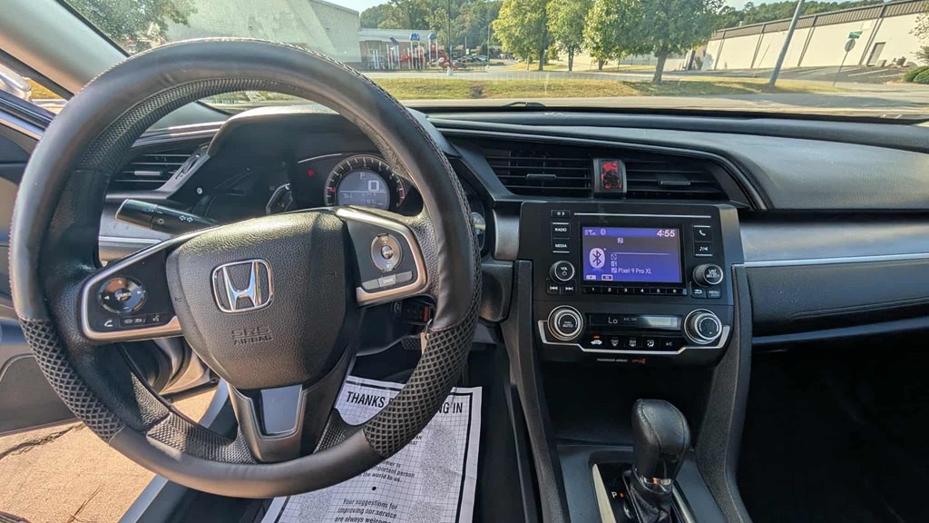 2017 Honda Civic Image 9