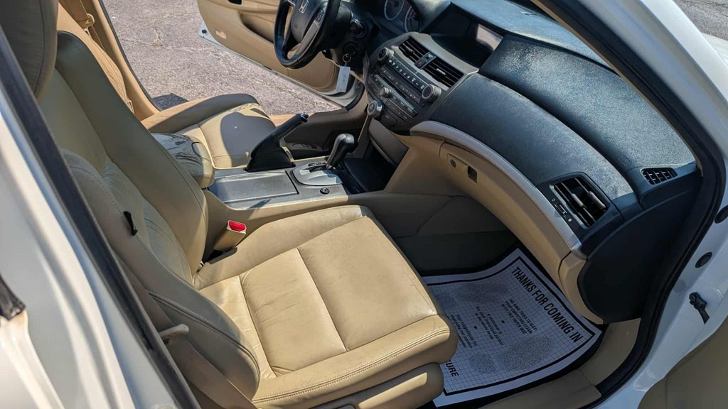 2012 Honda Accord Image 9