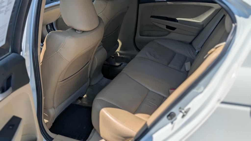 2012 Honda Accord Image 13