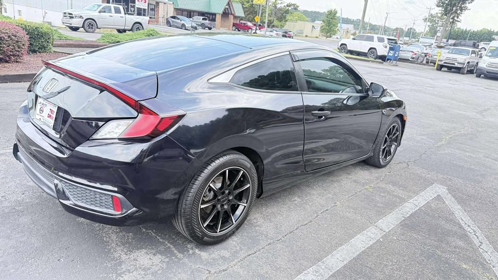 2018 Honda Civic Image 4