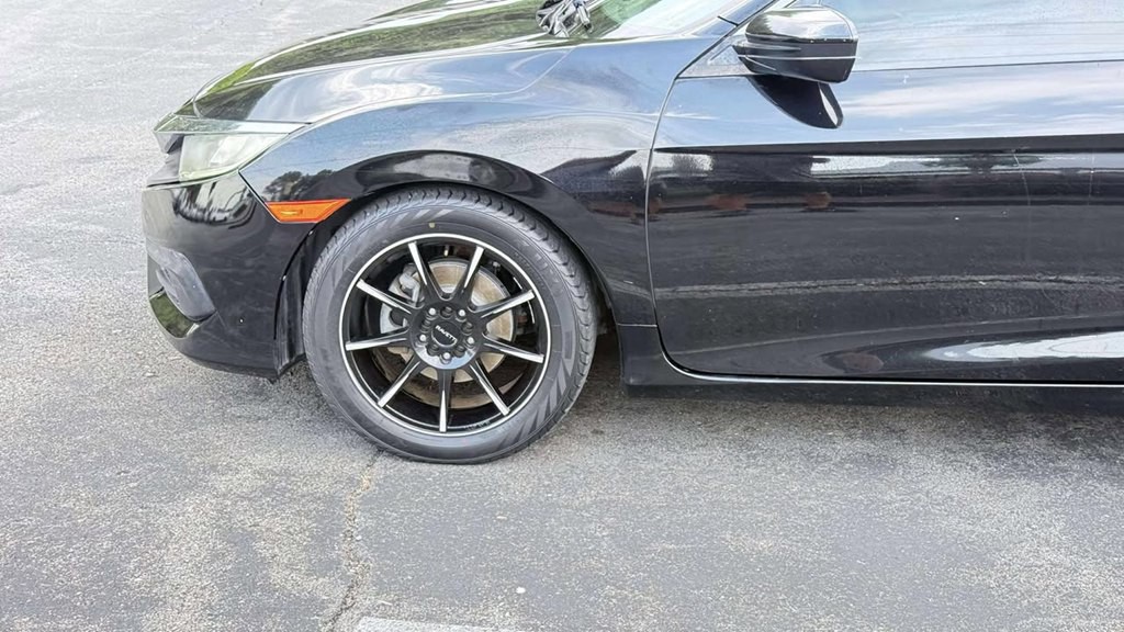 2018 Honda Civic Image 18