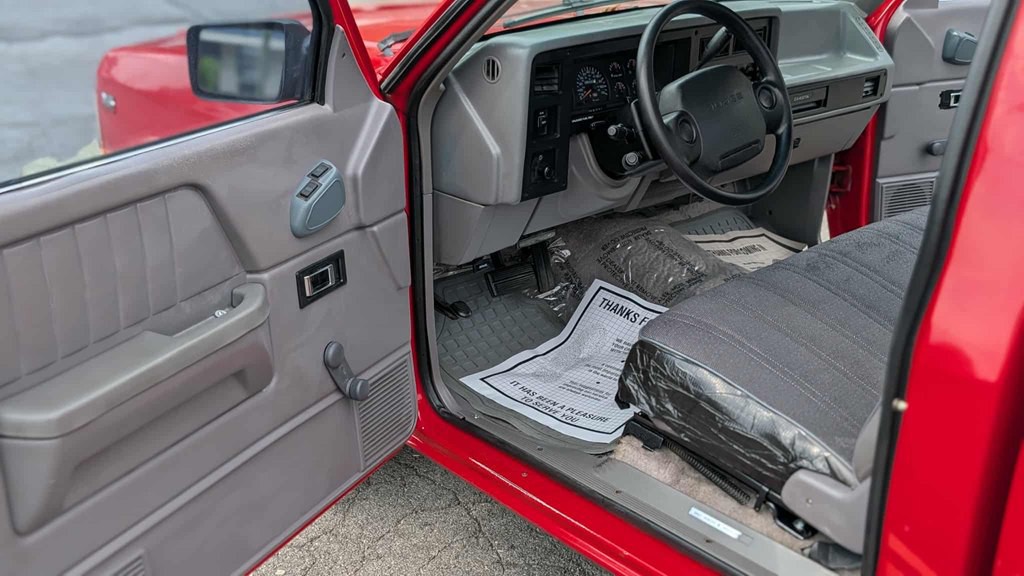 1995 Dodge Dakota Image 9