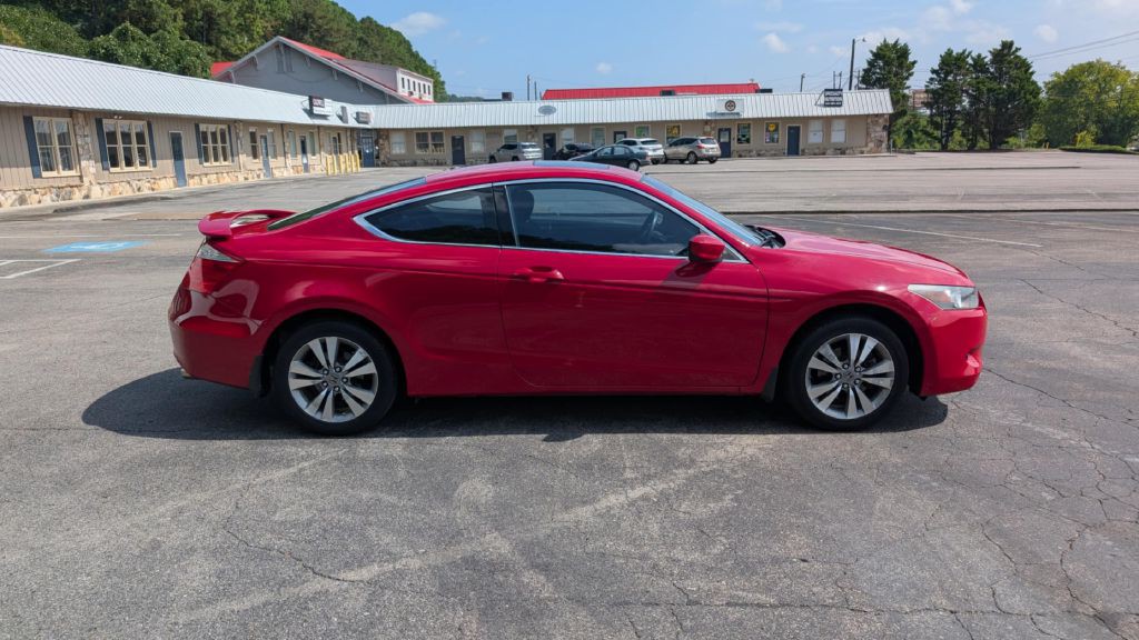2010 Honda Accord Image 5