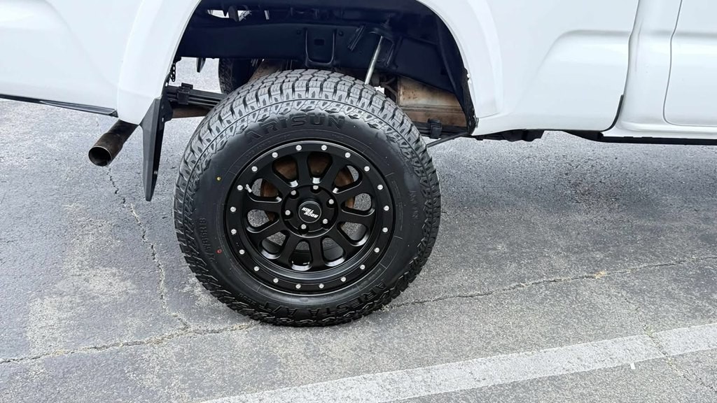2023 Toyota Tacoma Image 7