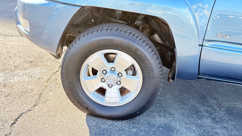 2005 Toyota 4Runner Image 39
