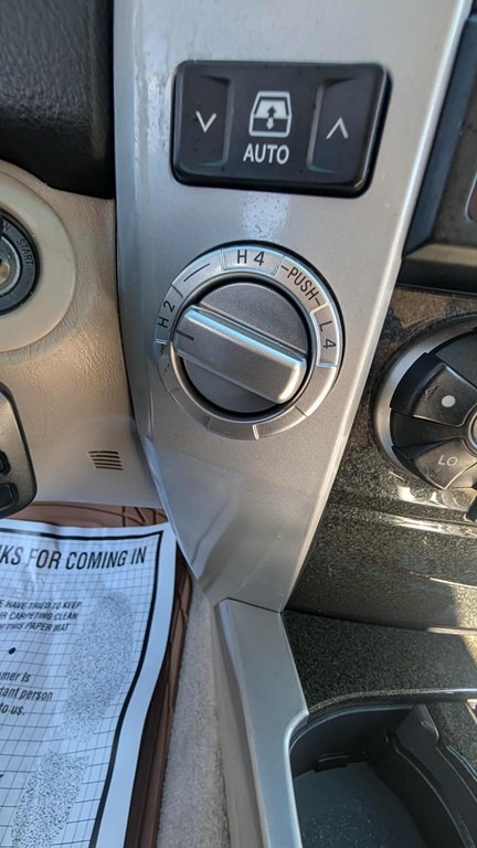 2004 Toyota 4Runner Image 10