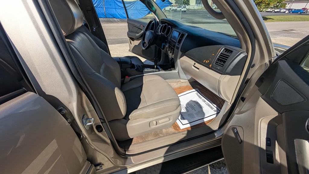 2004 Toyota 4Runner Image 11