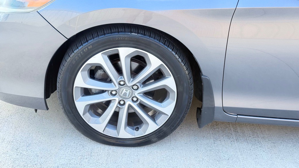 2013 Honda Accord Image 45