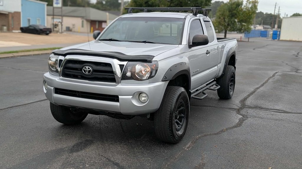 2005 Toyota Tacoma Image 1