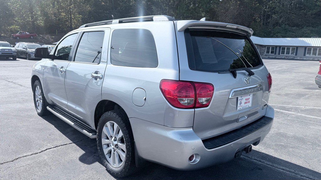 2013 Toyota Sequoia Image 5