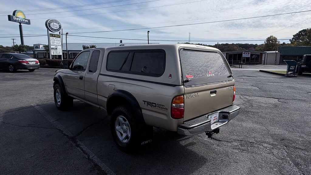 2004 Toyota Tacoma Image 7