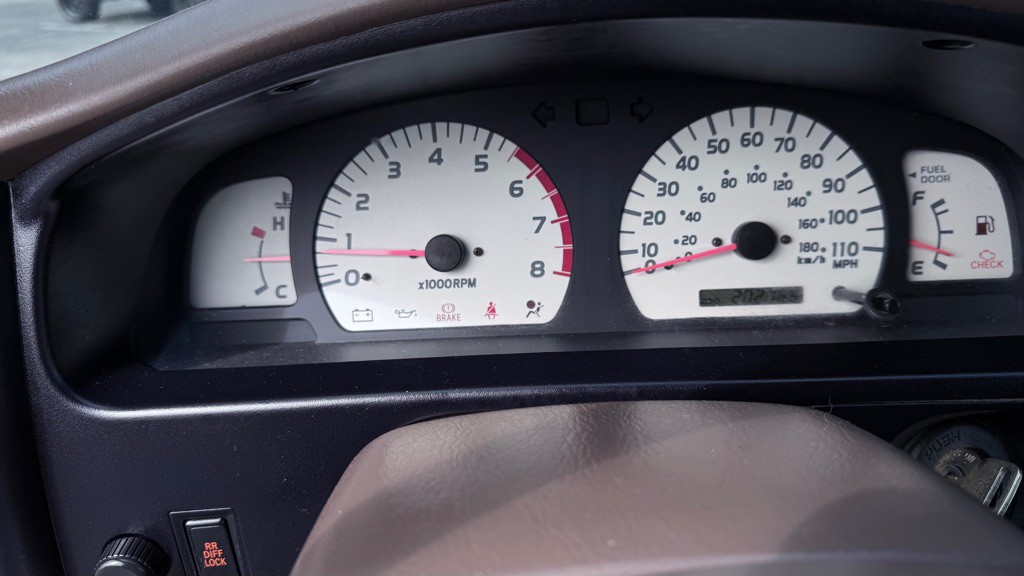 2004 Toyota Tacoma Image 15
