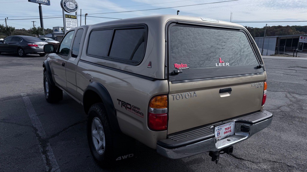 2004 Toyota Tacoma Image 27