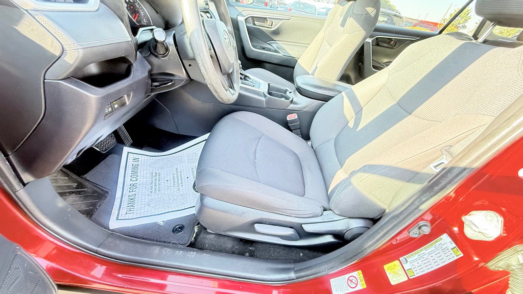 2019 Toyota Rav4 Image 9