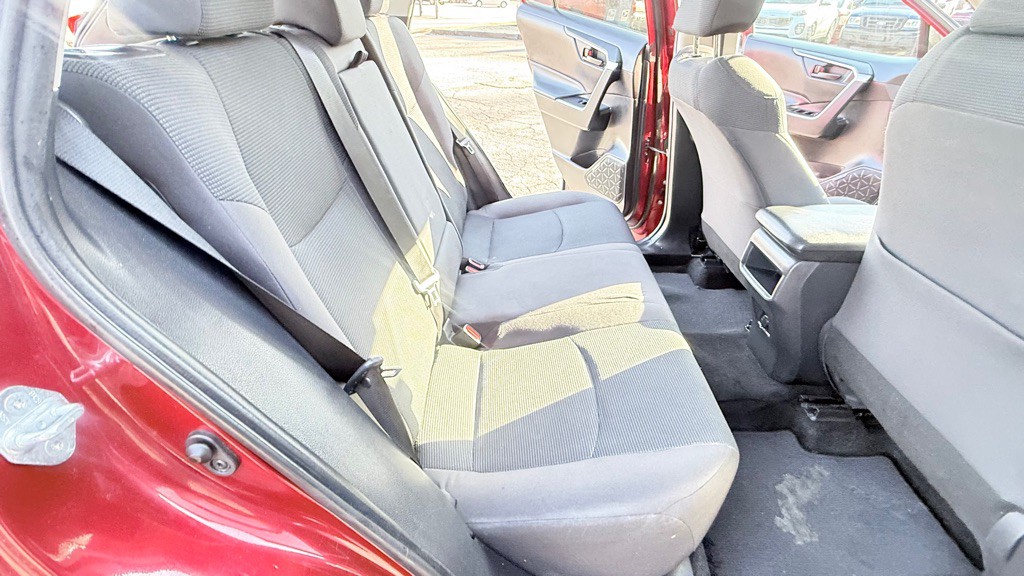 2019 Toyota Rav4 Image 12
