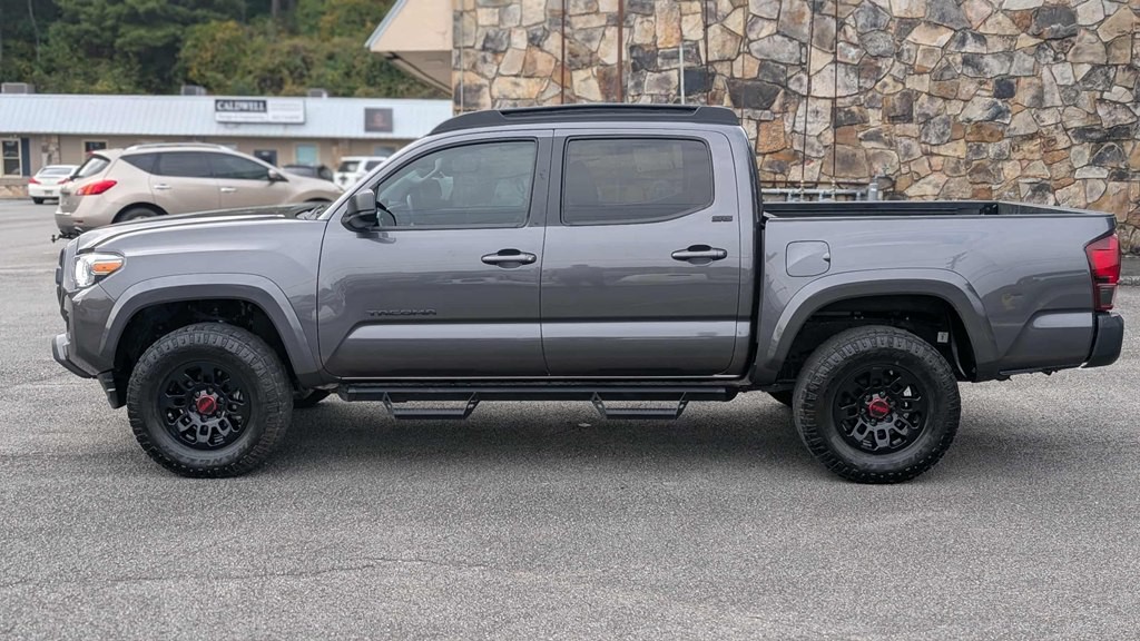 2021 Toyota Tacoma Image 5