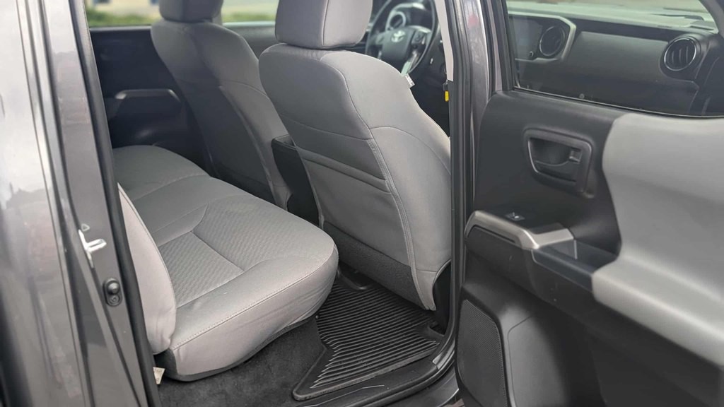 2021 Toyota Tacoma Image 15