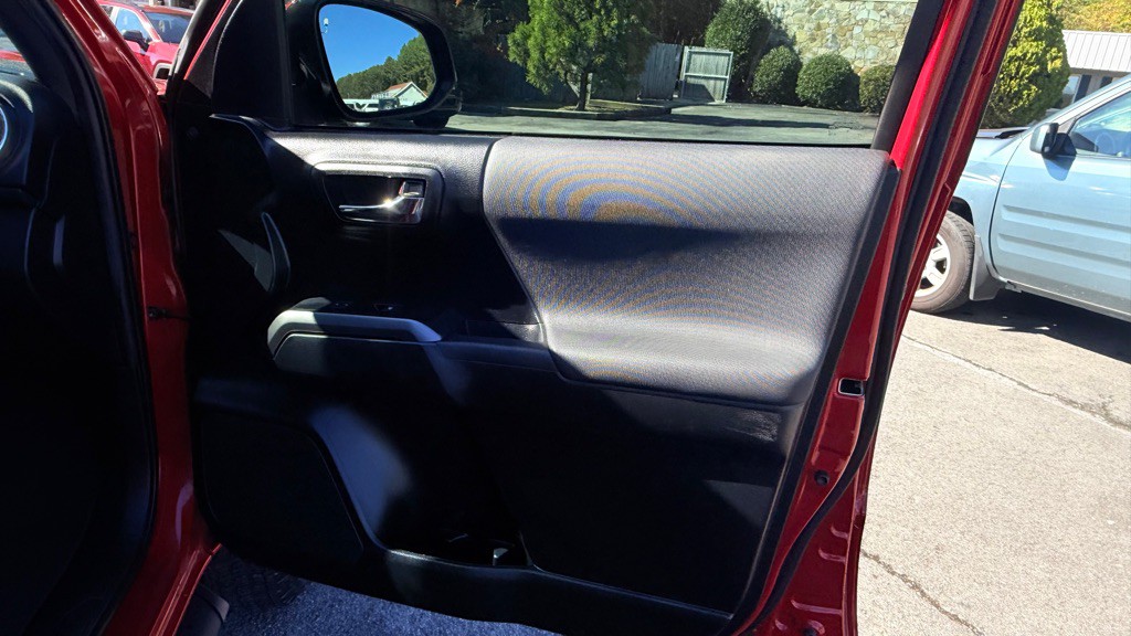 2022 Toyota Tacoma Image 12