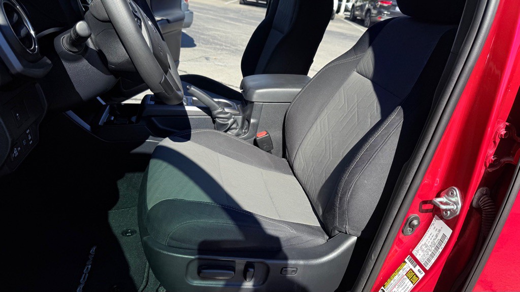 2022 Toyota Tacoma Image 15