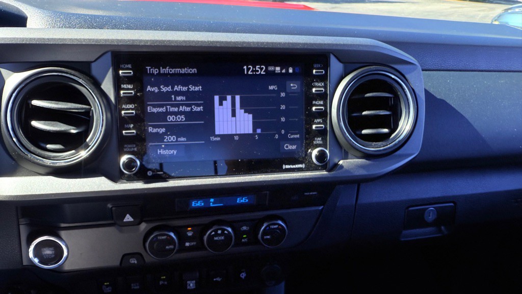 2022 Toyota Tacoma Image 19