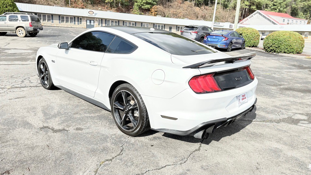 2019 Ford Mustang Image 7