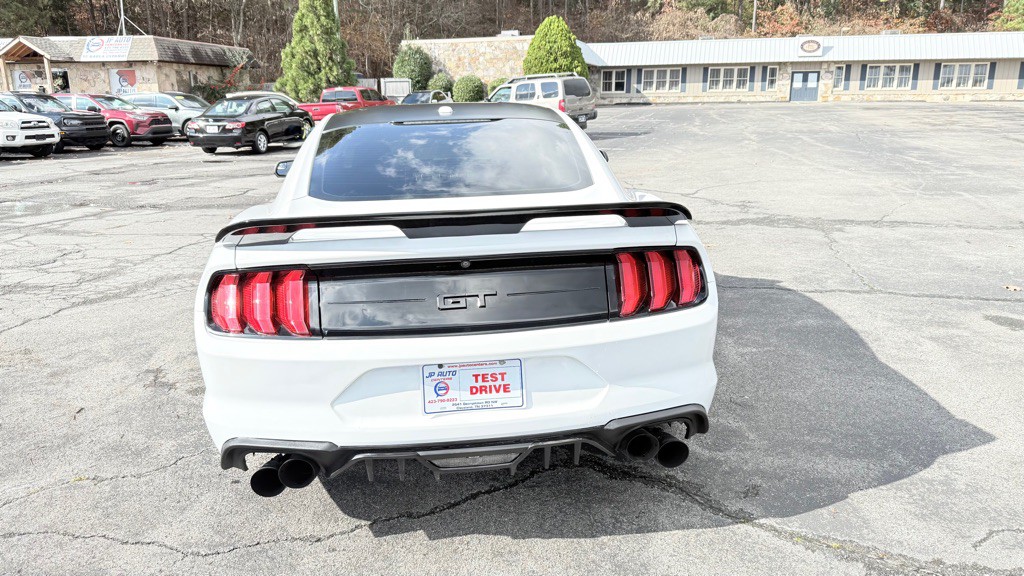 2019 Ford Mustang Image 9
