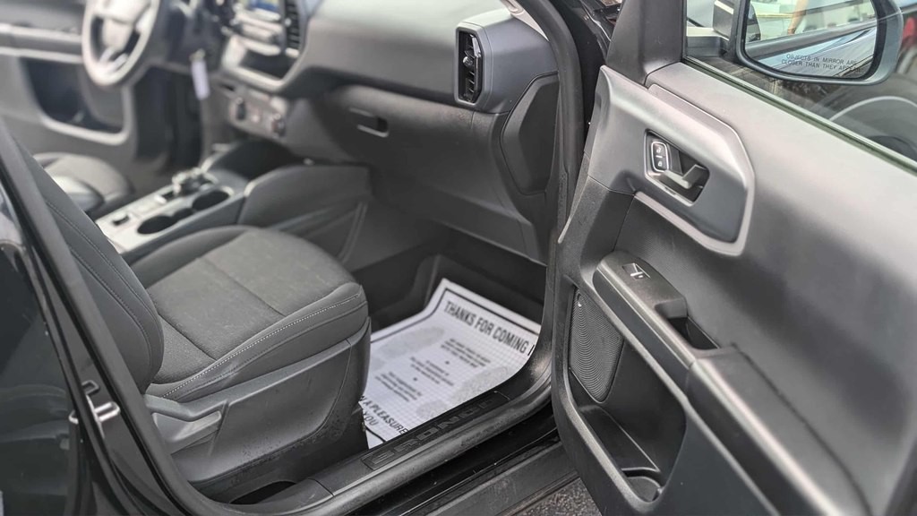 2021 Ford Bronco Image 8