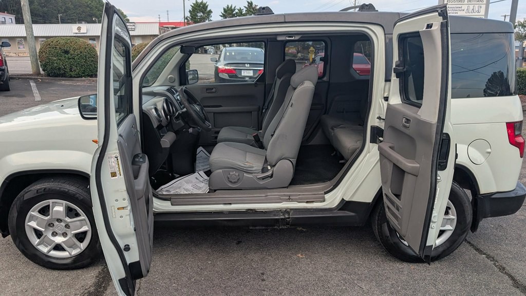 2010 Honda Element Image 8