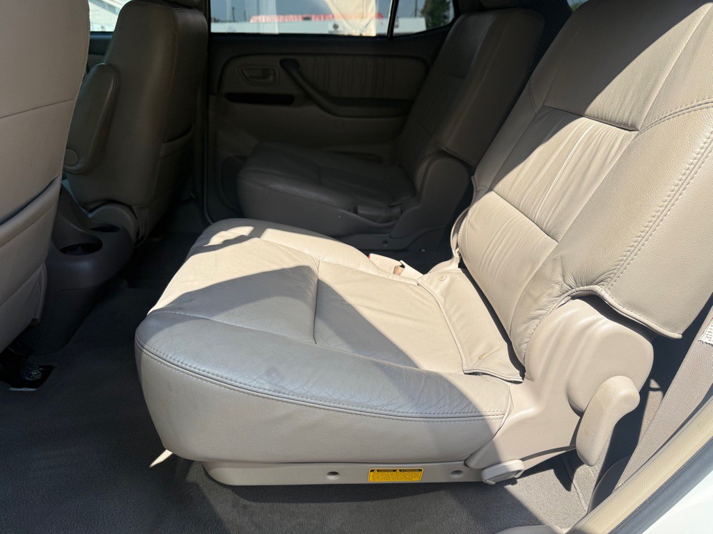 2006 Toyota Sequoia Image 20