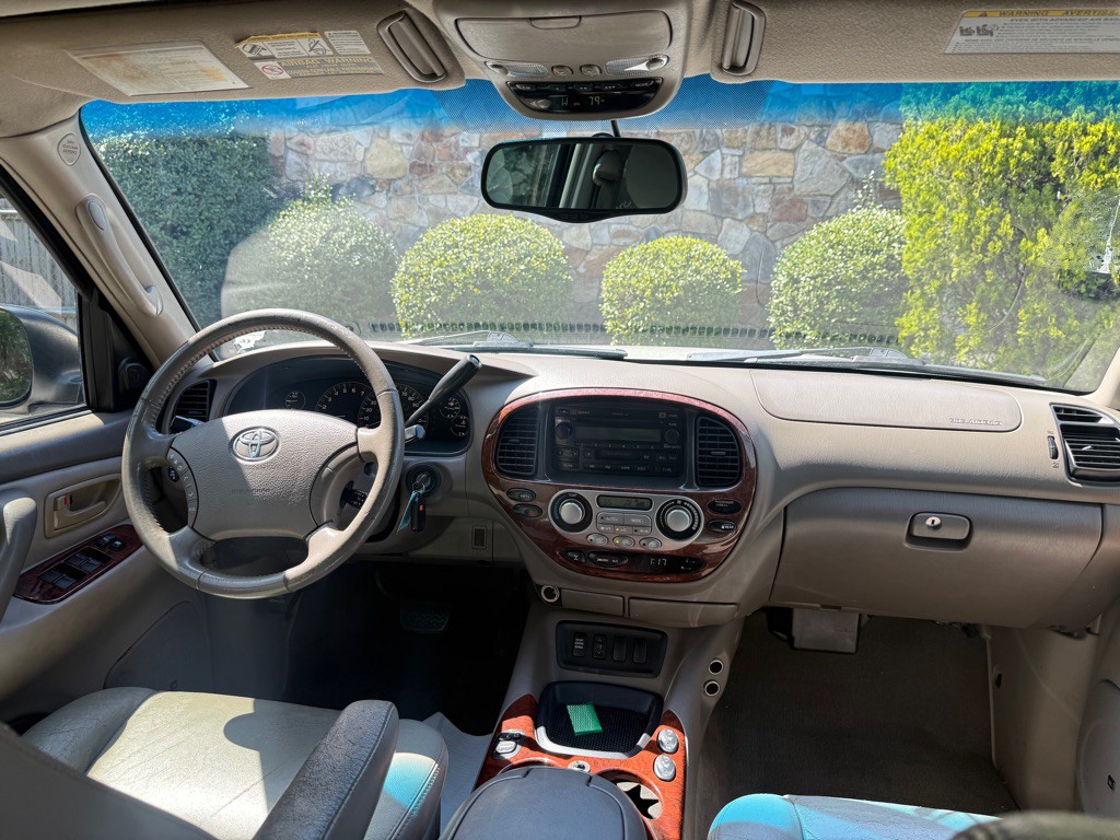2006 Toyota Sequoia Image 29