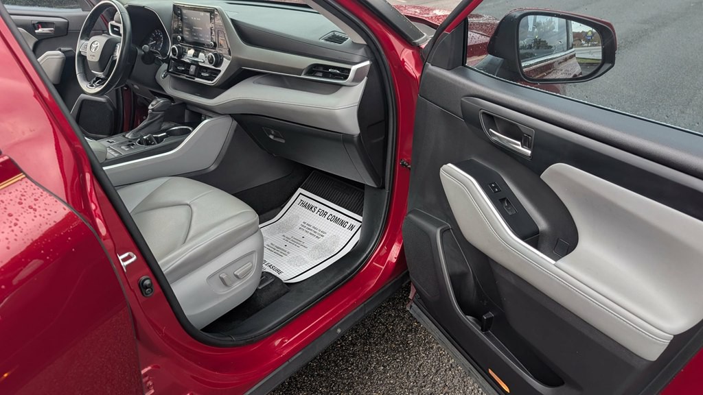 2020 Toyota Highlander Image 13