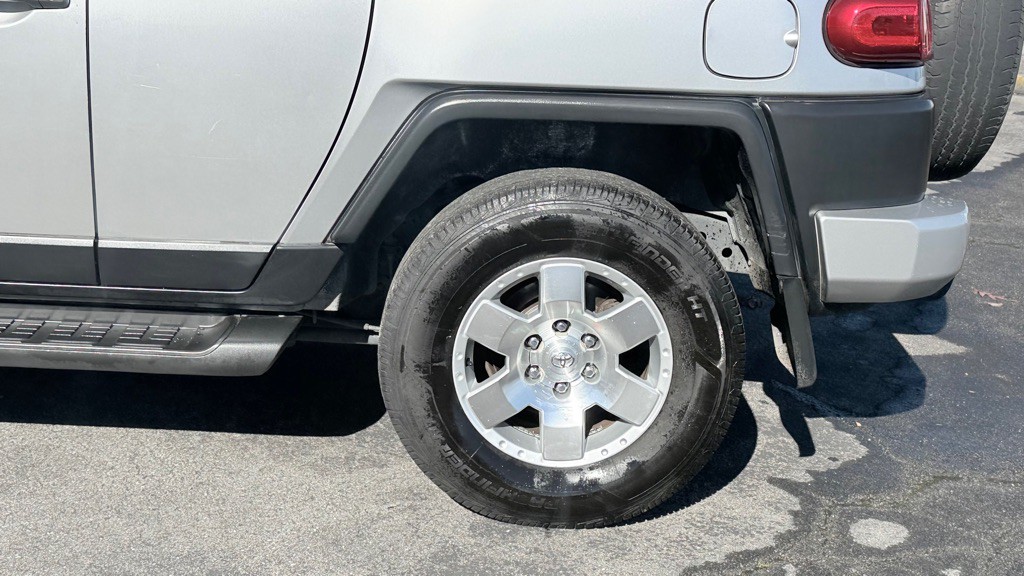 2007 Toyota FJ Cruiser Image 28