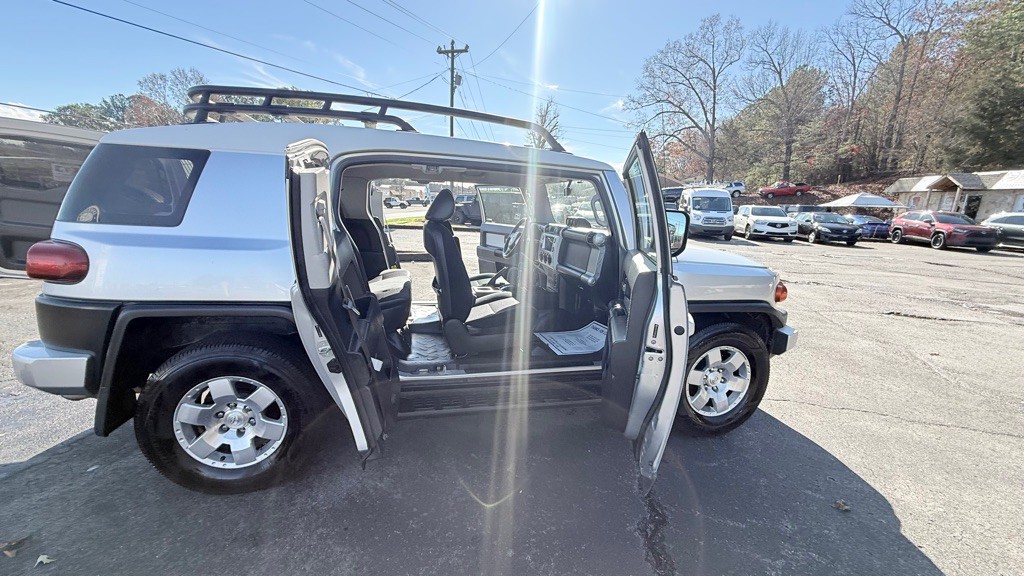 2007 Toyota FJ Cruiser Image 18