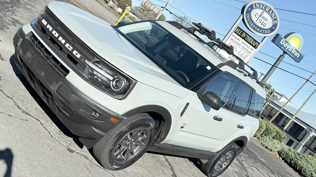2021 Ford Bronco Image 3