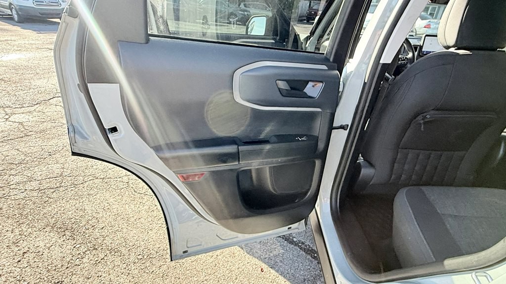 2021 Ford Bronco Image 16