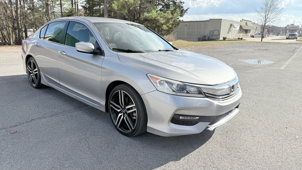 2016 Honda Accord Image 2