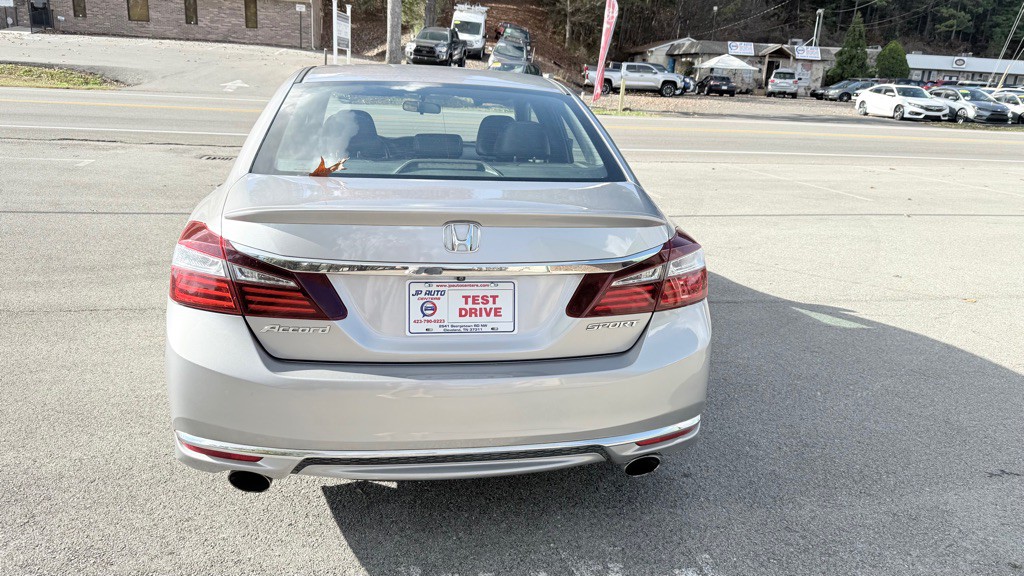 2016 Honda Accord Image 7