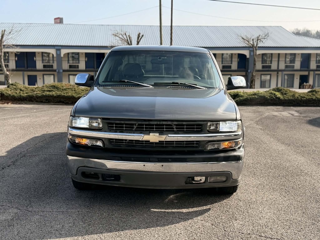 1999 Chevrolet Silverado 1500 Image 2