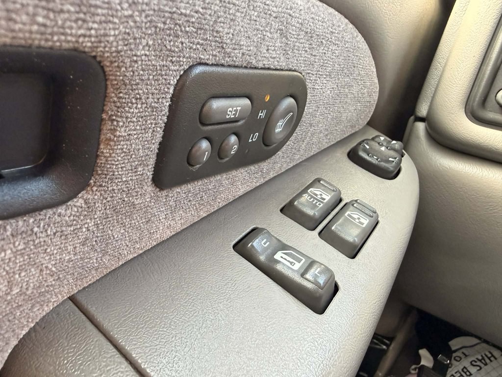 1999 Chevrolet Silverado 1500 Image 8