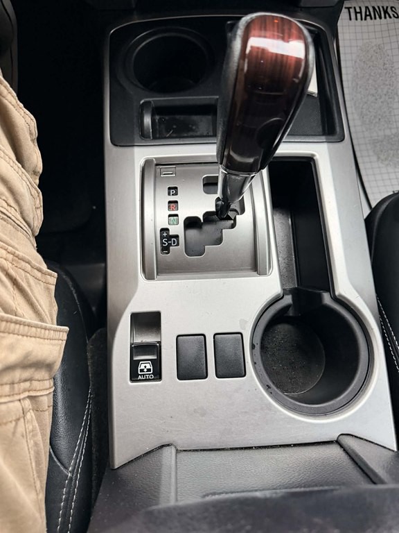 2016 Toyota 4Runner Image 9