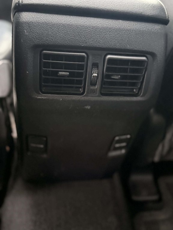 2016 Toyota 4Runner Image 16