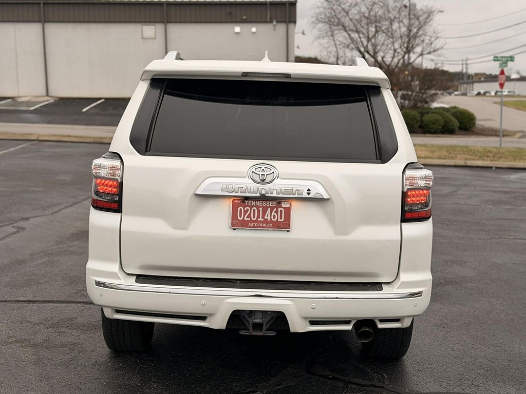 2016 Toyota 4Runner Image 6