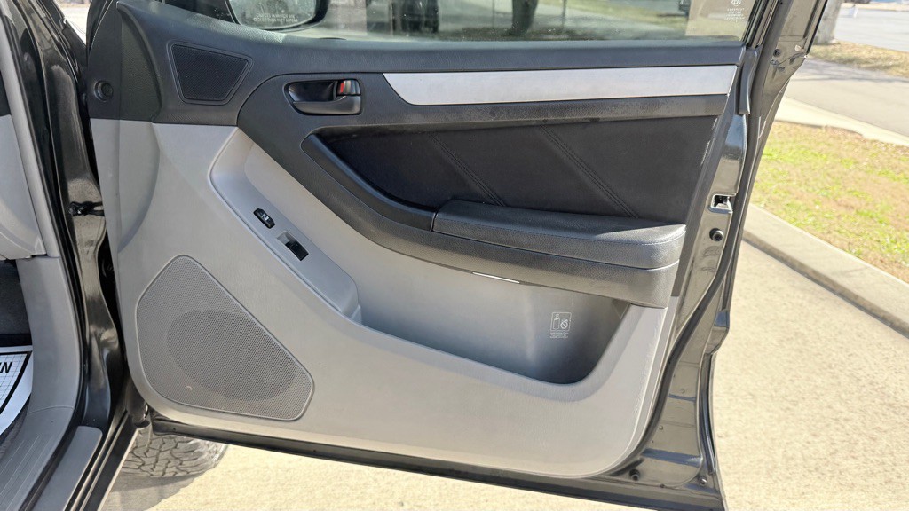 2007 Toyota 4Runner Image 26
