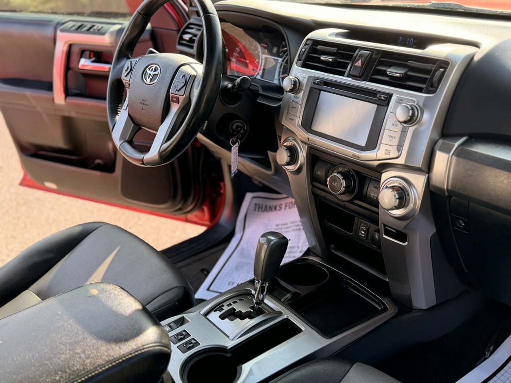 2015 Toyota 4Runner Image 9