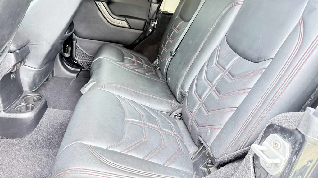 2014 Jeep Wrangler Unlimited Image 9